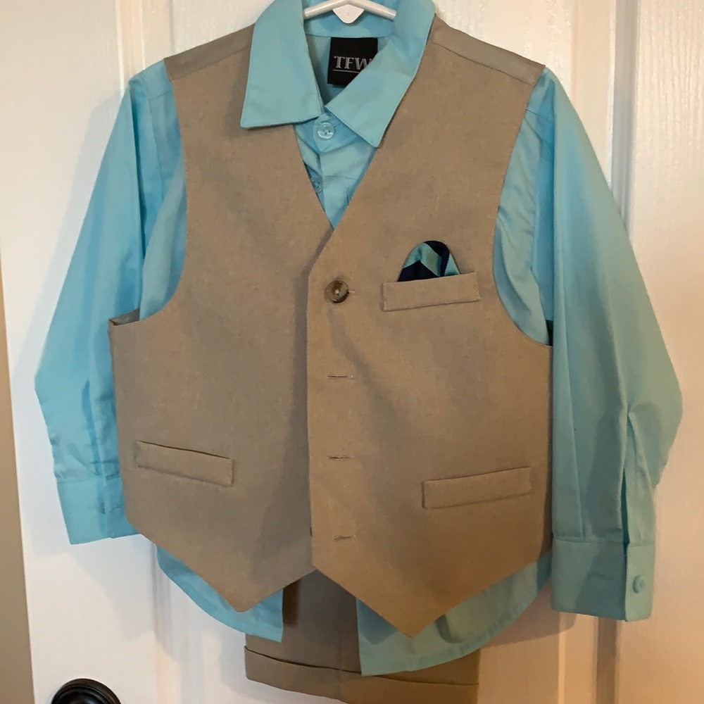 Boys 3-piece suit